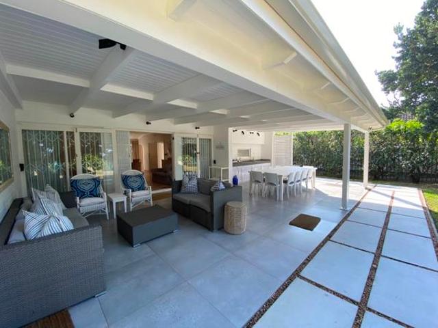 5 Bedroom House in Southbroom