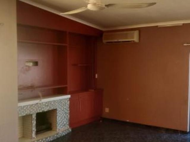 5 Bedroom House in Sonheuwel