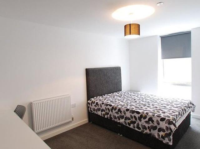 5 bedroom house in Sheffield