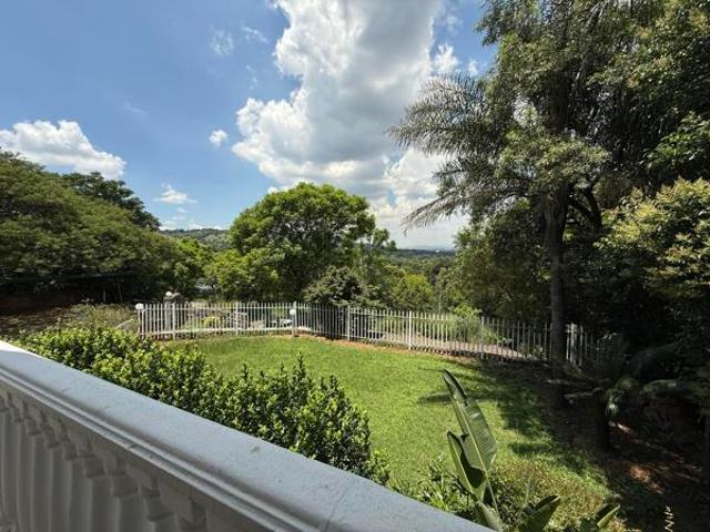 5 Bedroom House in Signal Hill