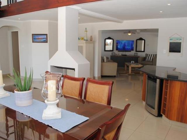 5 Bedroom House in St Francis Bay Canals