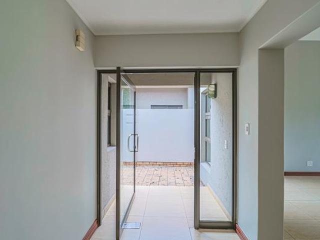 5 Bedroom House in Pecanwood