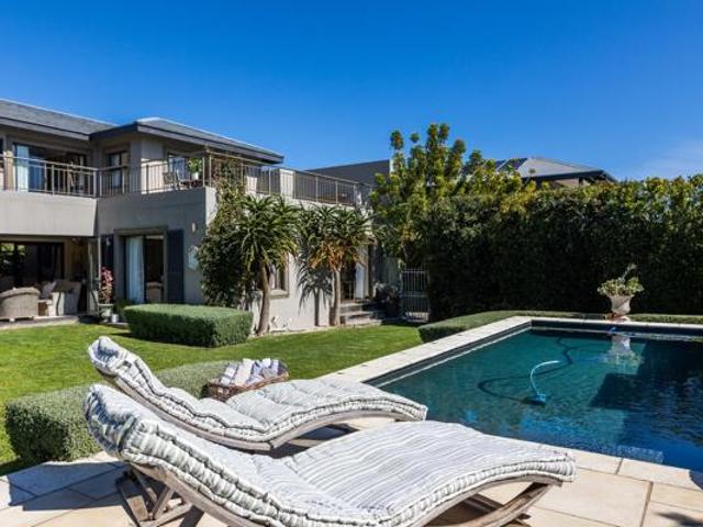 5 Bedroom House in Robberg