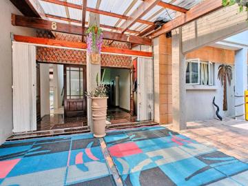 Rivonia Gardens, City of Ekurhuleni Metropolitan Municipality, Gauteng, South Africa