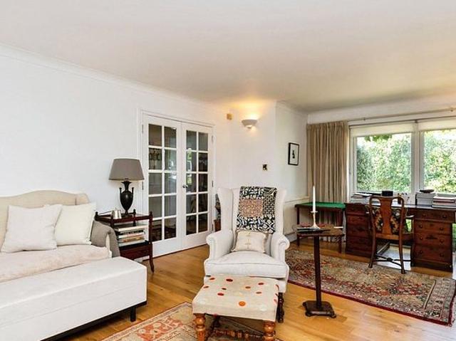 5 bedroom house in Richmond