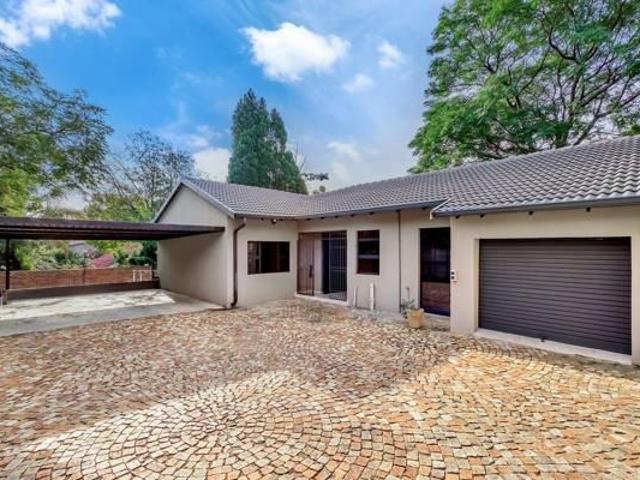 5 Bedroom House in Woodmead