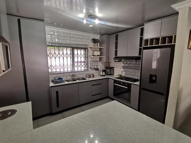 5 Bedroom House in West Acres