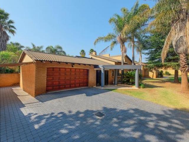 5 Bedroom House in Wilro Park
