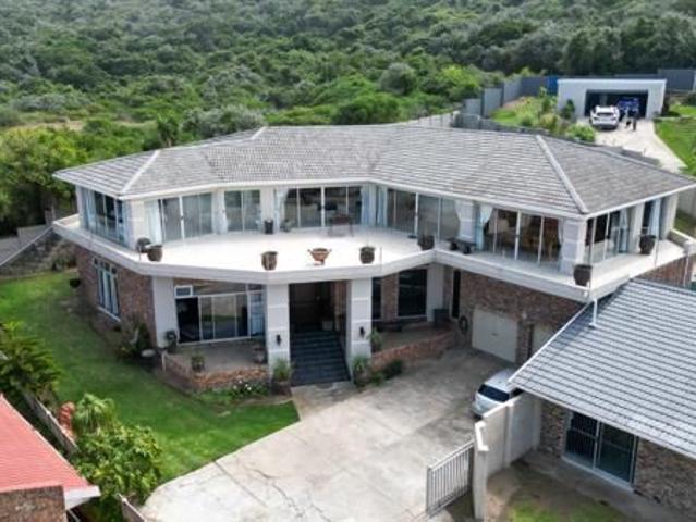 5 Bedroom House in Winterstrand