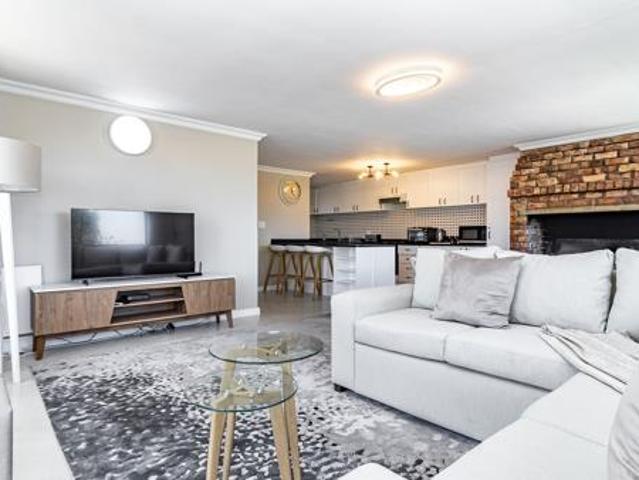 5 Bedroom House in Voelklip