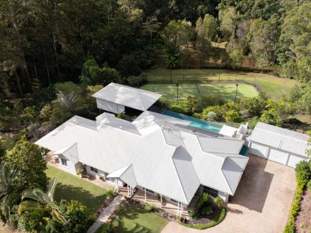 5 Bedroom House Ilkley QLD 102858305