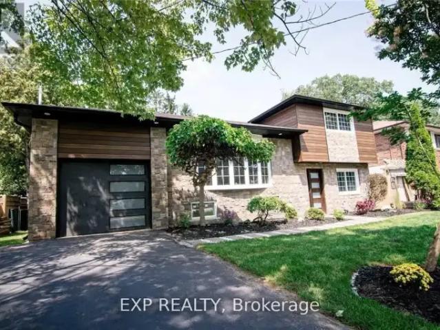5 Bedroom House Oakville ON 104362891