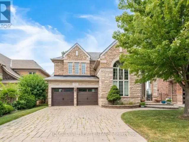 5 Bedroom House Oakville ON 105119044