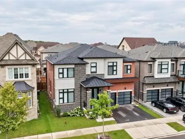 5 Bedroom House Oakville ON 105565540
