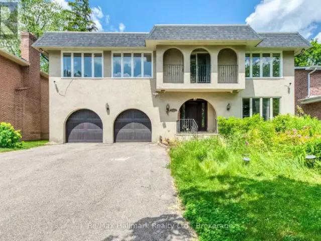 5 Bedroom House Oakville ON 103740048