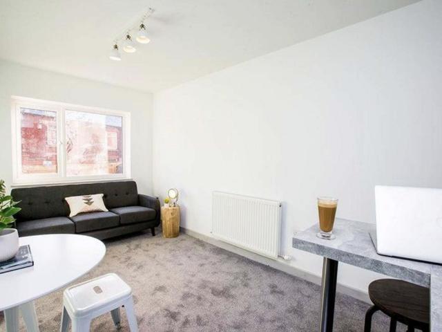 5 bedroom house of multiple occupation to rent