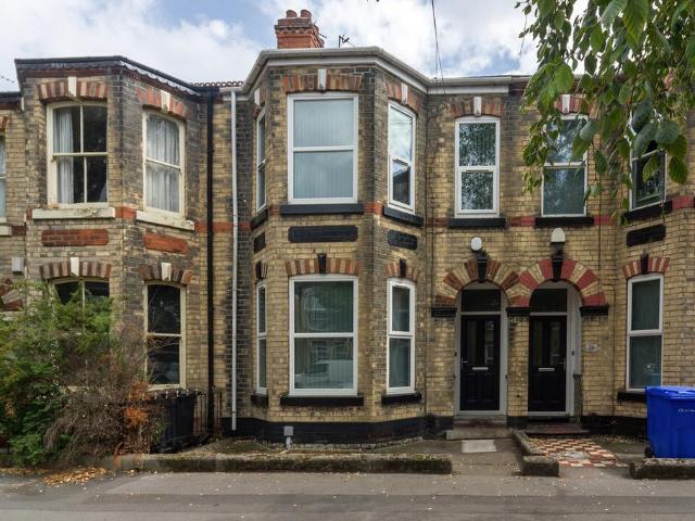 5 bedroom house of multiple occupation for sale