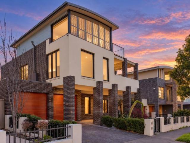 5 Bedroom House Maribyrnong VIC 105825865