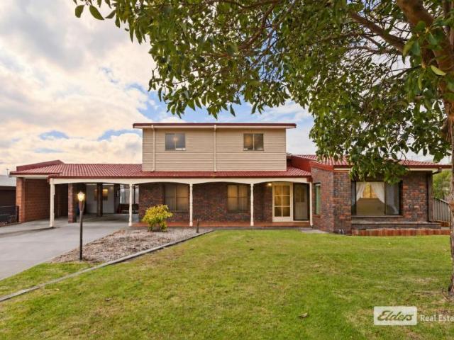5 Bedroom House Mira Mar WA 105943901