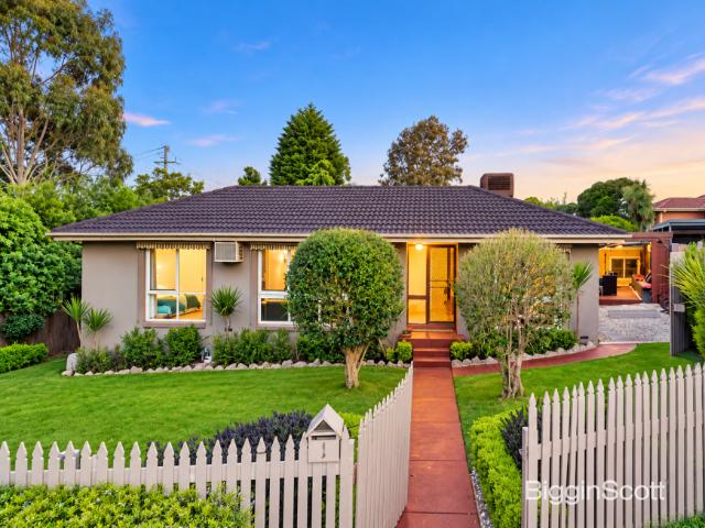 5 Bedroom House Mulgrave VIC 105935732