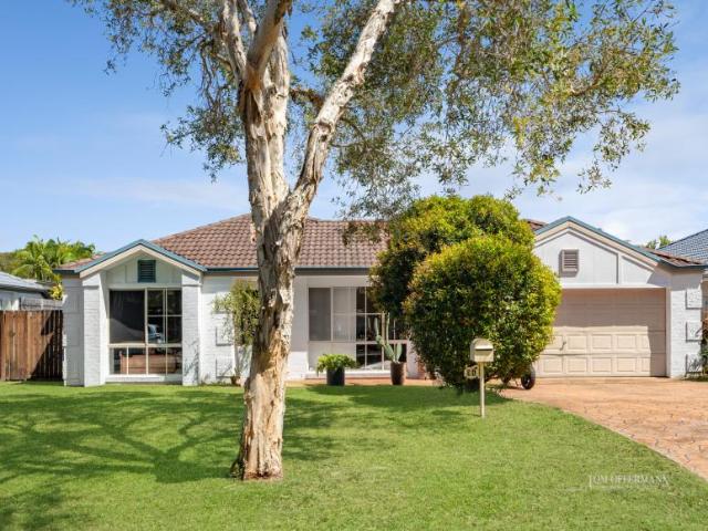 5 Bedroom House Noosa Heads QLD 105881160