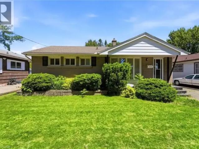 5 Bedroom House Niagara Falls ON 103338573