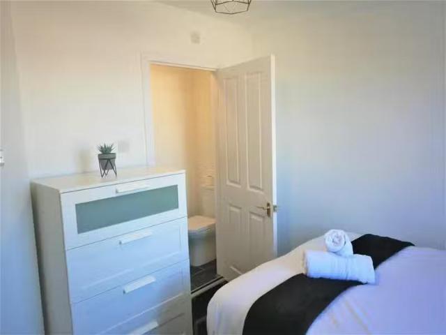 5 bedroom house share for rent in Christchurch Road, Bournemou.
