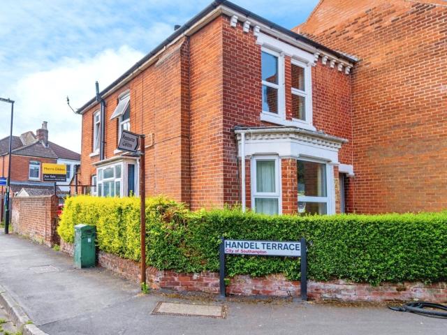 5 bedroom house share to rent