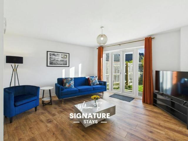 5 Bedroom House Prestbury Prestbury 95819995