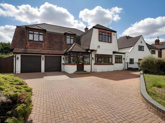 5 Bedroom House Romford Greater London 101996027