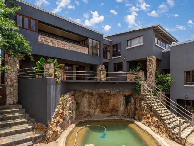5 Bedroom house rented in Northcliff, Randburg