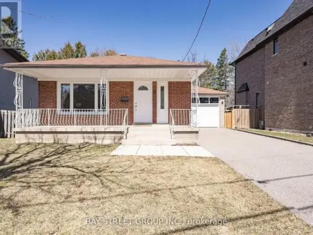 5 Bedroom House Richmond Hill ON 103594521