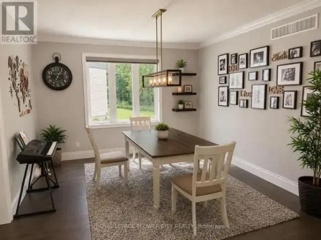 5 Bedroom House Woodstock ON 103355464