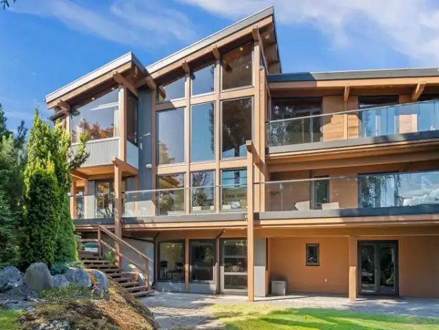 5 Bedroom House West Vancouver BC LS102846359