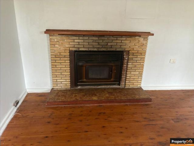 5 bedroom house with a budget price in Revesby Heights. Ready to move in