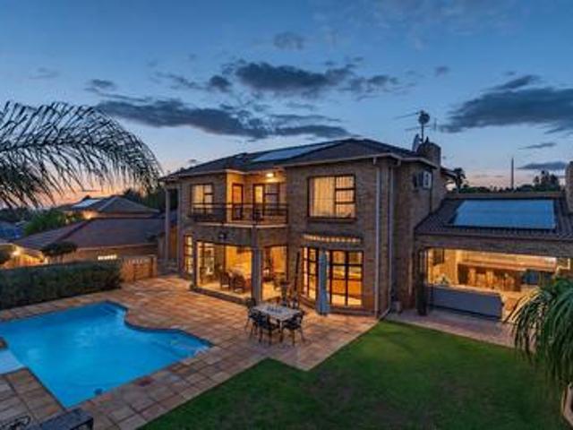 5 bedroom house with study on the ma.