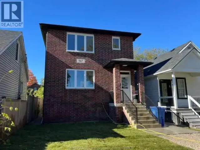 5 Bedroom House Windsor ON 103368123