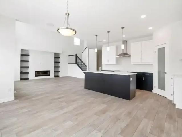 5 Bedroom House Winnipeg MB 104991480