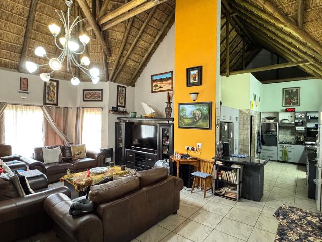 5 Bedroom House To Let in Melodie