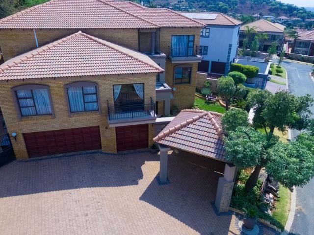 5 Bedroom House To Let in Meyersdal