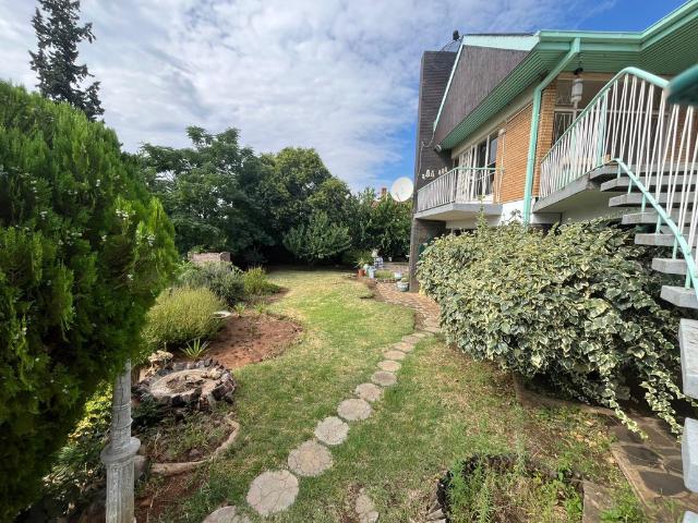5 Bedroom House To Let in Bayswater