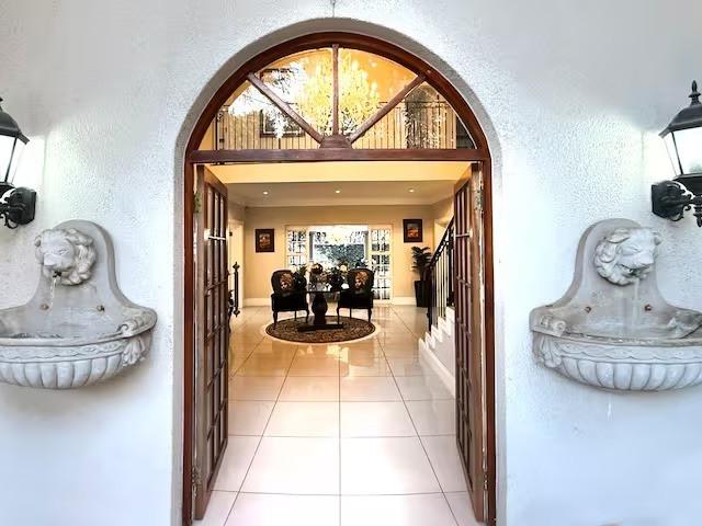 5 Bedroom House To Let in Hyde Park