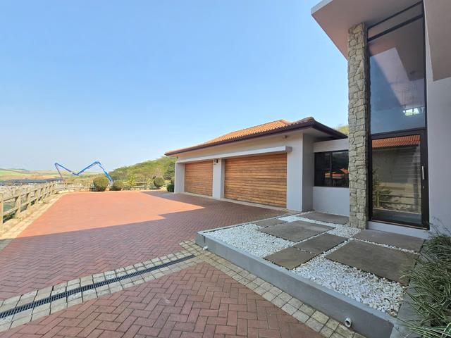 5 Bedroom House To Let in Hilltop Private Estate