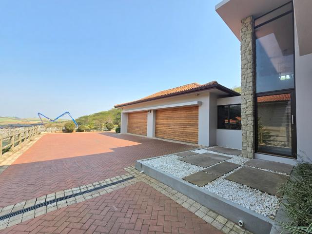5 Bedroom House To Let in Hilltop Private Estate