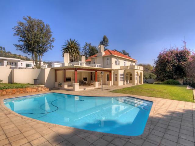 5 Bedroom House To Let in Houghton Estate | Zareena Kara Properties