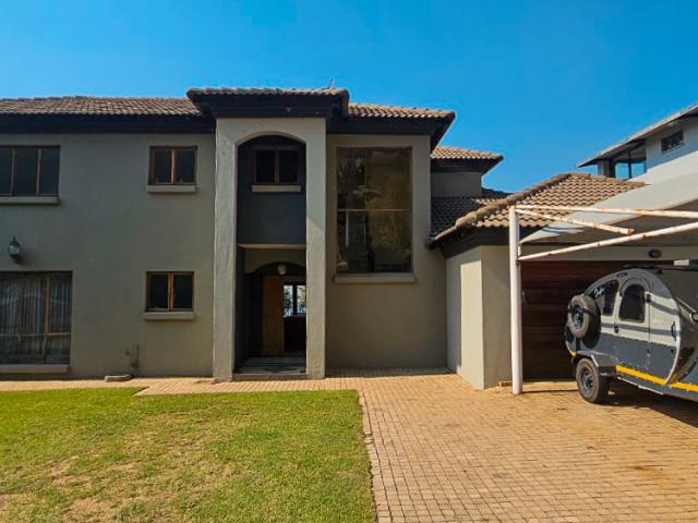5 Bedroom House To Let in Kungwini Country Estate