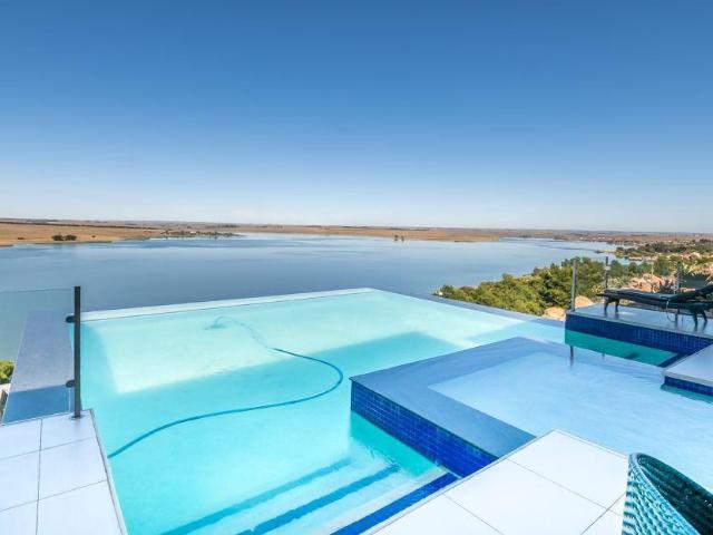 5 Bedroom House To Let in Kungwini Country Estate