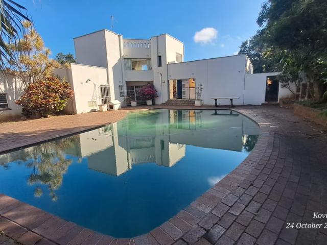 5 Bedroom House To Let in La Lucia | Gourlay Properties