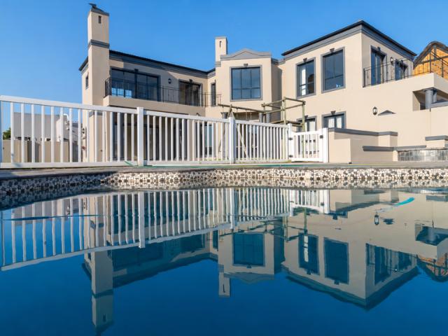 5 Bedroom House To Let in Parklands