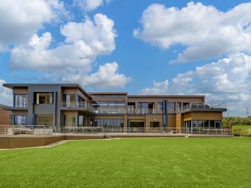5 Bedroom House To Let in Steyn City
